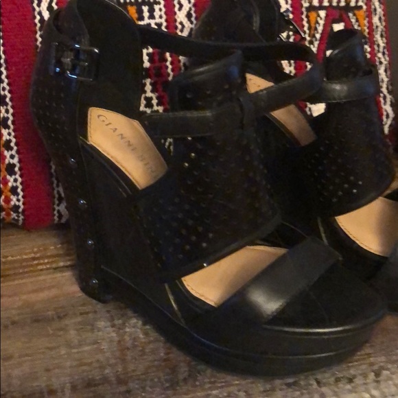 Wedges. - Picture 2 of 2